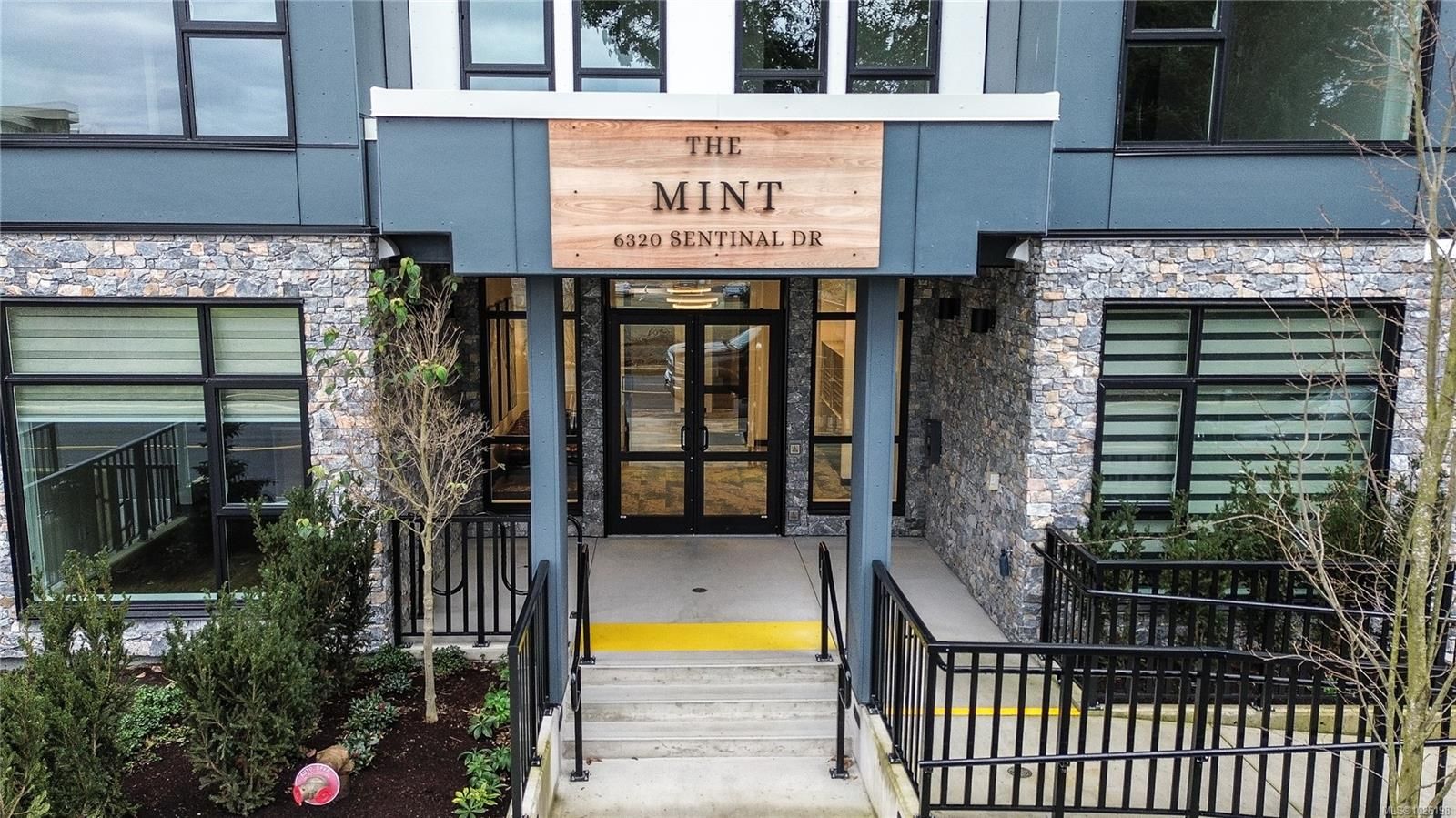 Apartment for sale in Nanaimo, 412 6320 Sentinal Dr, 1026198 | Realtylink.org