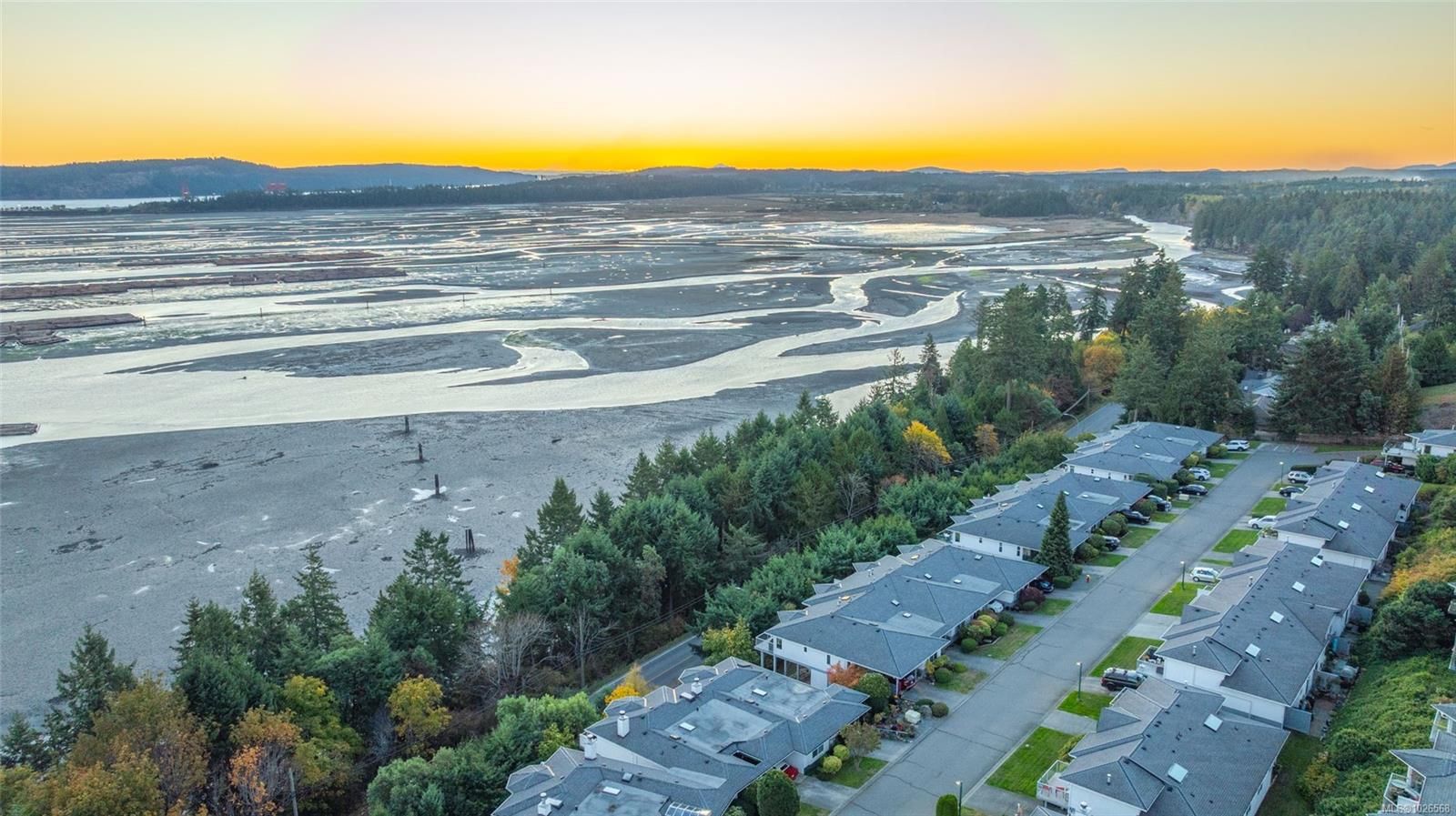 Townhouse for sale in Nanaimo, 978 Highview Ter, 1026568 | Realtylink.org