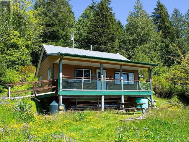 House for sale in Bamfield, 326 Grappler Inlet, 1026654 | Realtylink.org