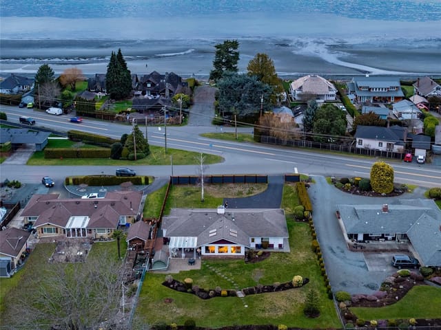 House for sale in Qualicum Beach, 260 Elizabeth Ave, 1027021 | Realtylink.org