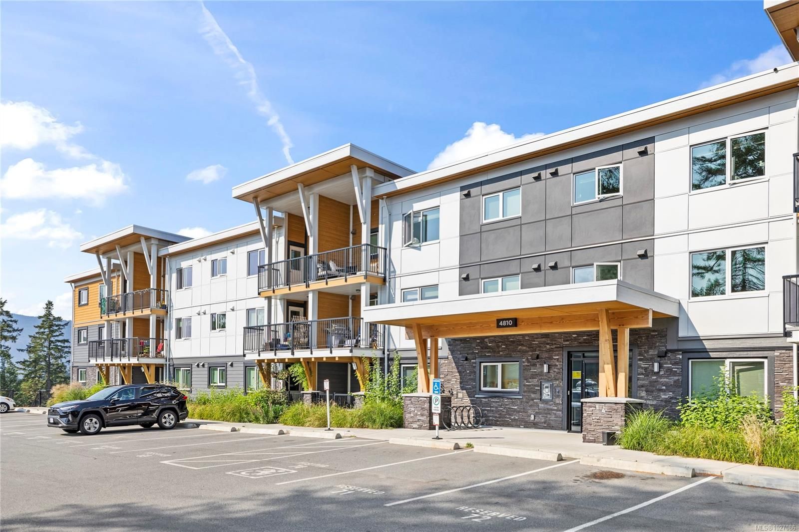 Apartment for sale in Nanaimo, 308 4810 Cedar Ridge Pl, 1027086 | Realtylink.org