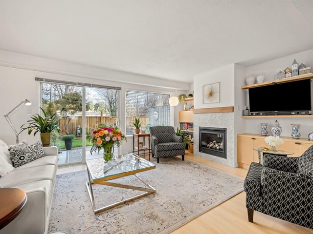 Townhouse for sale in Comox, 305 1537 Noel Ave, 1027161 | Realtylink.org