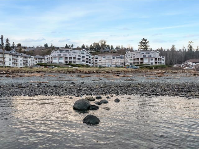 Apartment for sale in Campbell River, 107 350 Island S Hwy, 1027256 | Realtylink.org