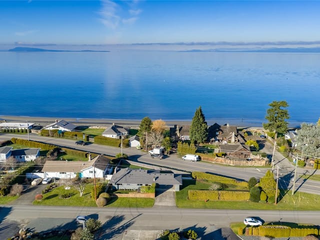 House for sale in Qualicum Beach, 245 Elizabeth Ave, 1027587 | Realtylink.org