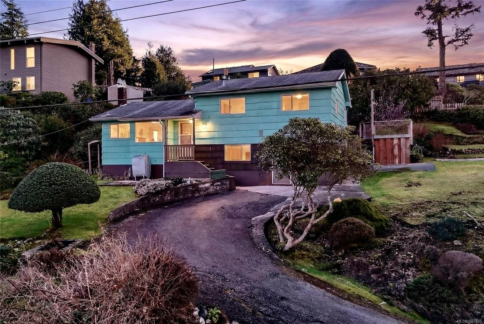 House for sale in Ucluelet, 1148 & 1156 Helen Rd, 1027655 | Realtylink.org