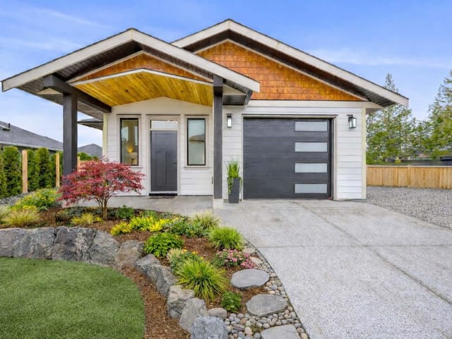 House for sale in Comox, SL2 865 Grumman Pl, 1027737 | Realtylink.org