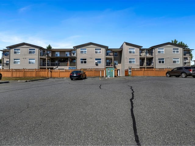 Apartment for sale in Duncan, 314 3215 Cowichan Lake Rd, 1027976 | Realtylink.org