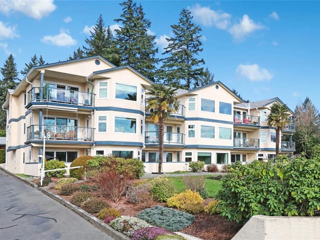 Apartment for sale in Comox, 302 1902 Comox Ave, 1028187 | Realtylink.org