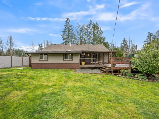 House for sale in Courtenay, 5733 Island N Hwy, 1028258 | Realtylink.org