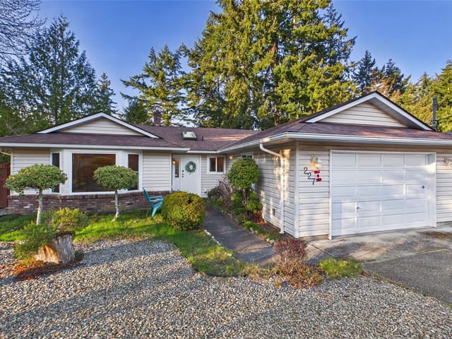 House for sale in Qualicum Beach, 227 Thetis Ave, 1028284 | Realtylink.org