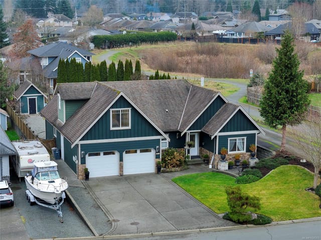 House for sale in Campbell River, 2825 Denman St, 1028353 | Realtylink.org