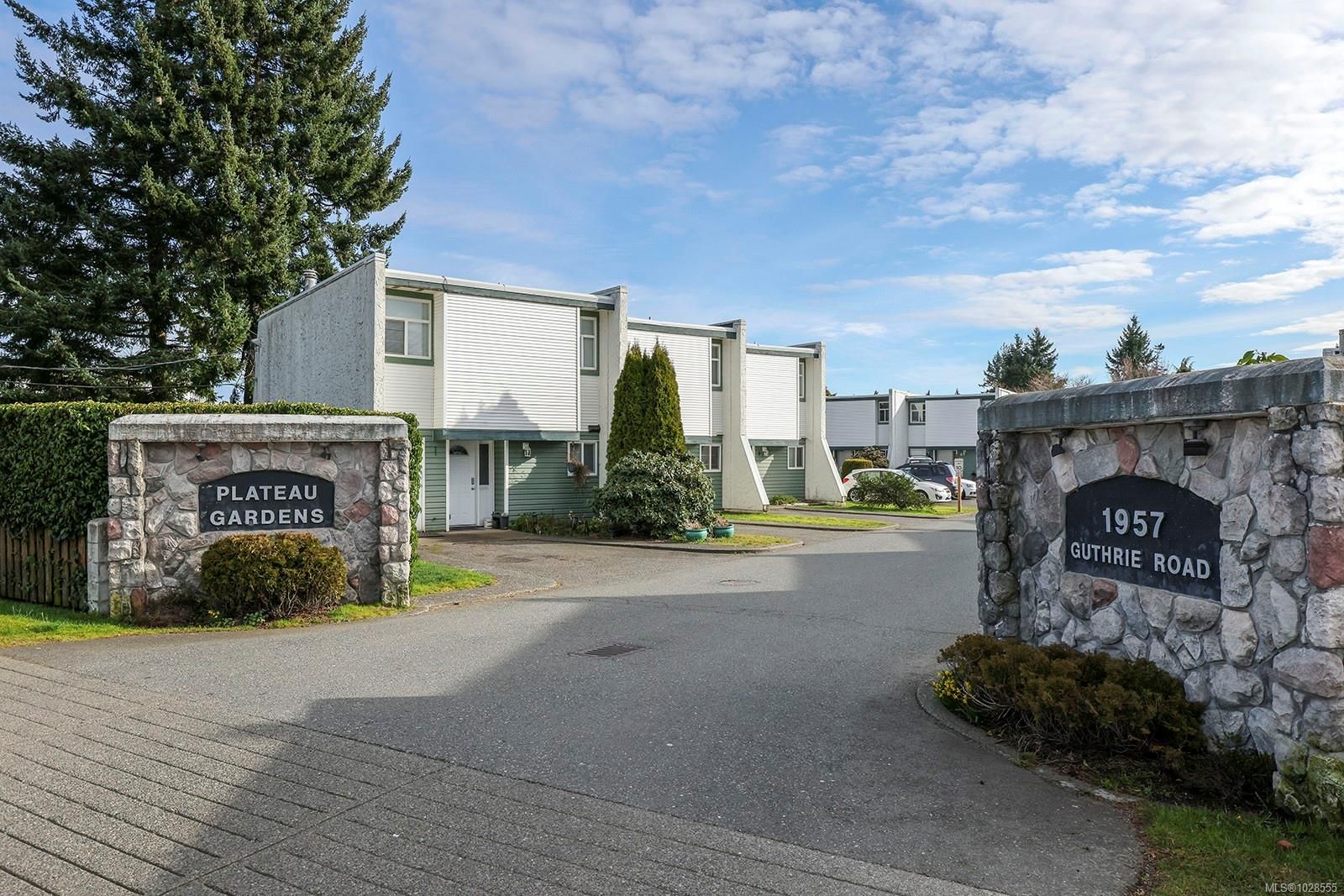 Townhouse for sale in Comox, 8 1957 Guthrie Rd, 1028555 | Realtylink.org