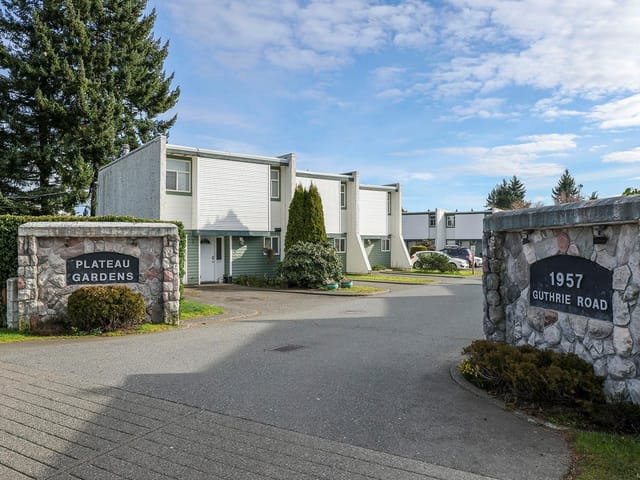 Townhouse for sale in Comox, 8 1957 Guthrie Rd, 1028555 | Realtylink.org