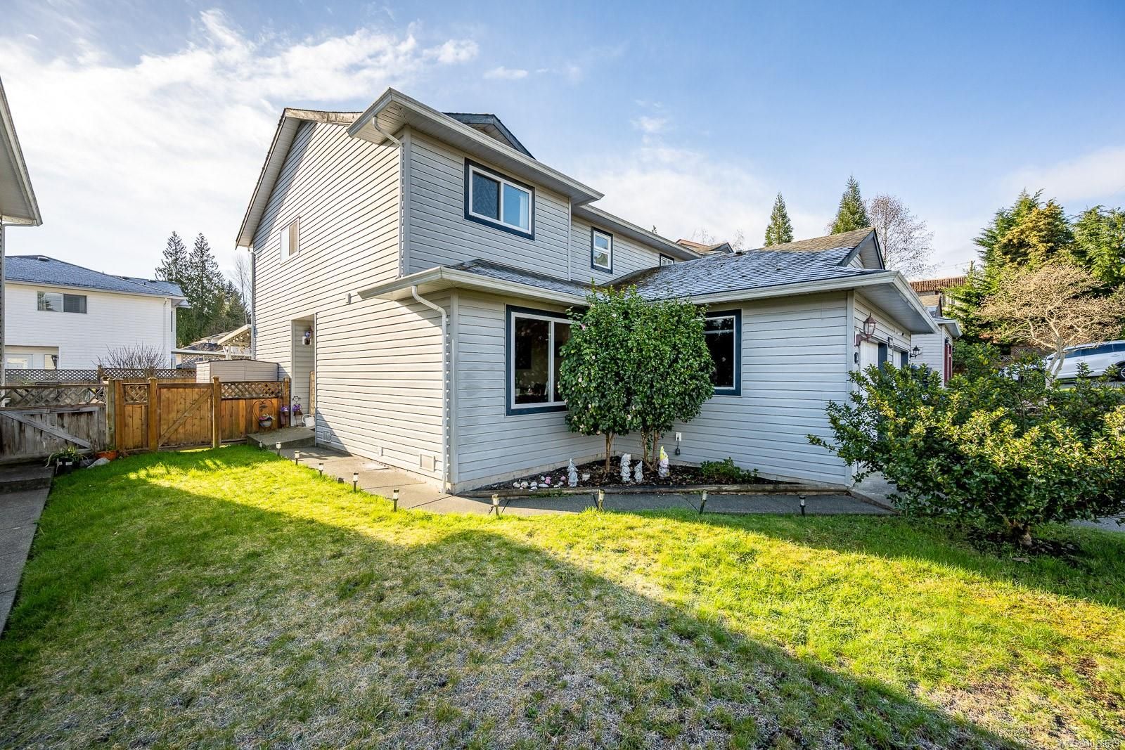 1/2 Duplex for sale in Courtenay, A 2284 1st St, 1028619 | Realtylink.org