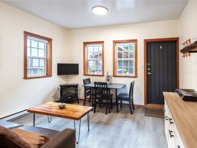Apartment for sale in Ucluelet, 3 1002 Peninsula Rd, 1028774 | Realtylink.org
