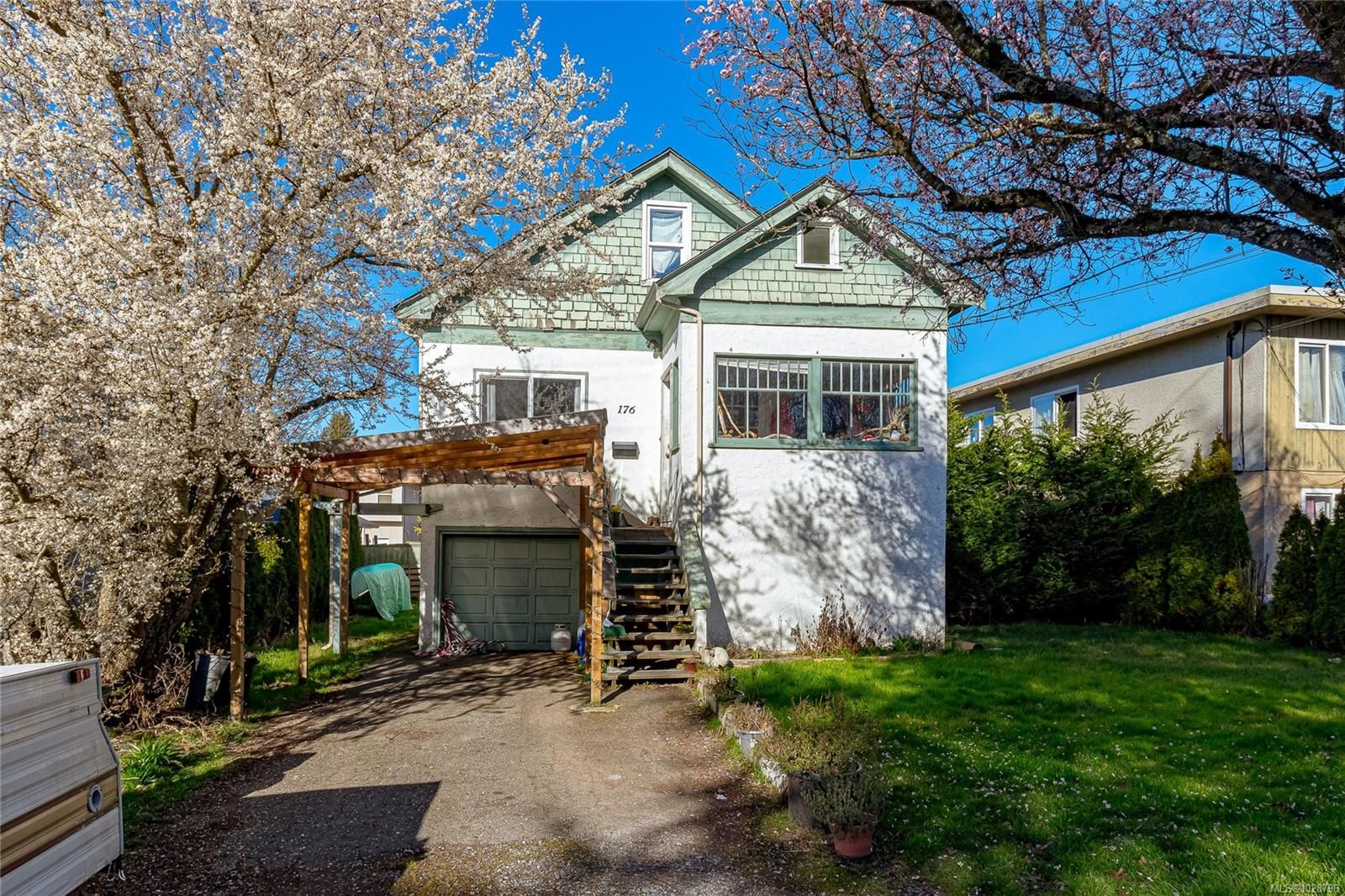 House for sale in Saanich, 176 Regina Ave, 1028796 | Realtylink.org