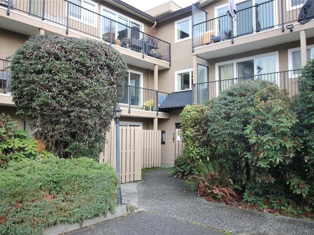 Apartment for sale in Duncan, 204 2515 Alexander St, 1028920 | Realtylink.org