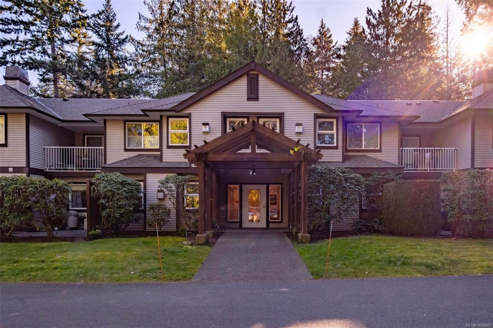 Apartment for sale in Qualicum Beach, 201 440 Schley Pl, 1028999 | Realtylink.org