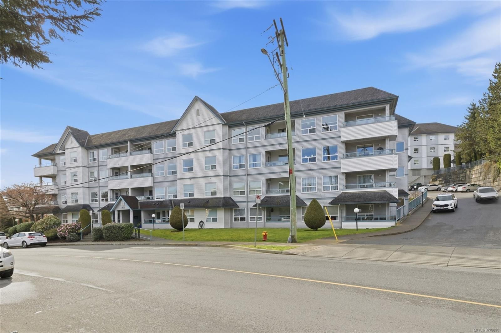 Apartment for sale in Nanaimo, 410 1631 Dufferin Cres, 1029039 | Realtylink.org
