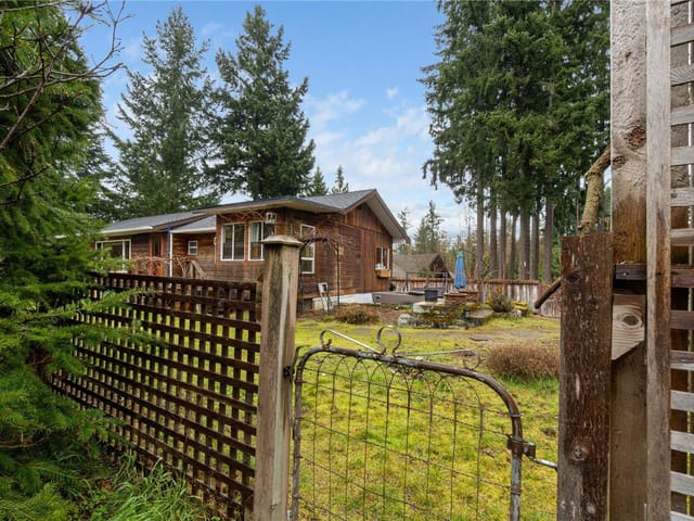 House for sale in Whiskey Creek, 980 Poplar Way, 1029286 | Realtylink.org