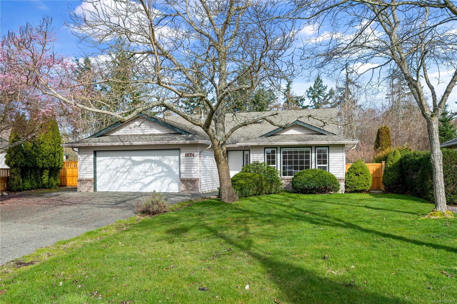 House for sale in French Creek, 1074 Tara Cres, 1029303 | Realtylink.org