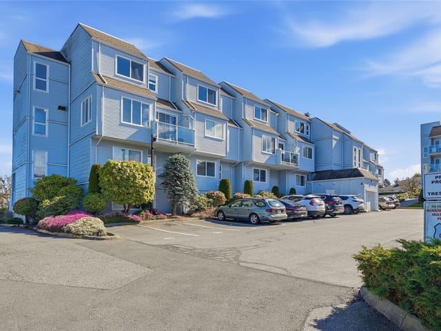 Apartment for sale in Nanaimo, 208A 6231 Blueback Rd, 1029345 | Realtylink.org