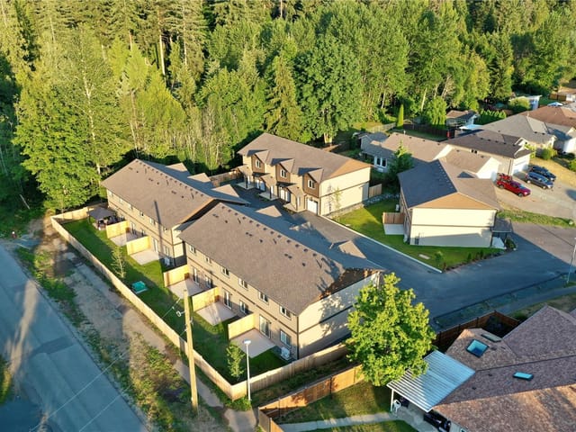 Townhouse for sale in Port Alberni, 108 5535 Woodland E Cres, 1029429 | Realtylink.org