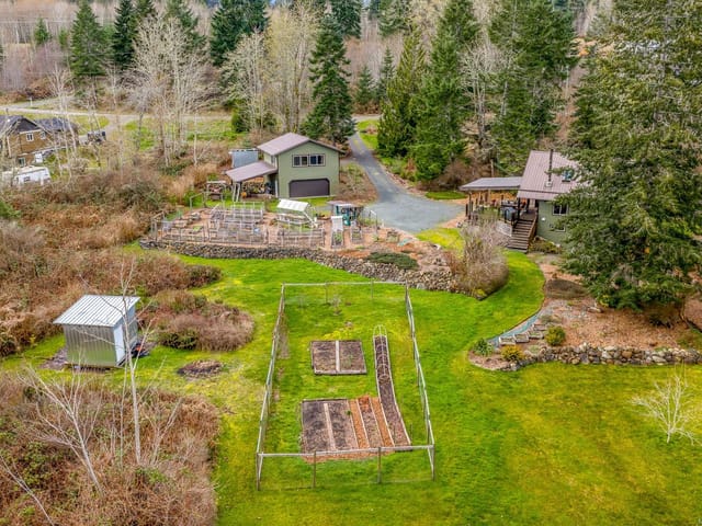 House for sale in Fanny Bay, 6590 Country Rd, 1030083 | Realtylink.org