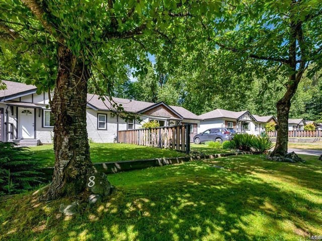 Multi-family for sale in Lake Cowichan, 8033 Greendale Rd, 1030289 | Realtylink.org