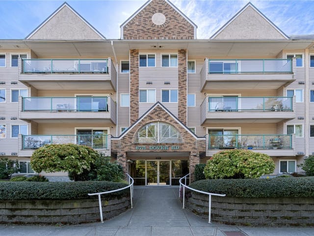 Apartment for sale in Nanaimo, 222 6711 Dover Rd, 1030503 | Realtylink.org
