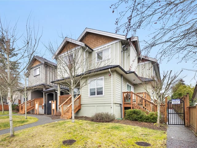 Townhouse for sale in Nanaimo, 102 582 Rosehill St, 1030522 | Realtylink.org
