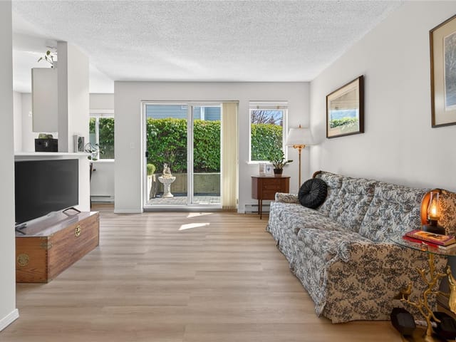 Apartment for sale in Comox, 102C 698 Aspen Rd, 1030547 | Realtylink.org