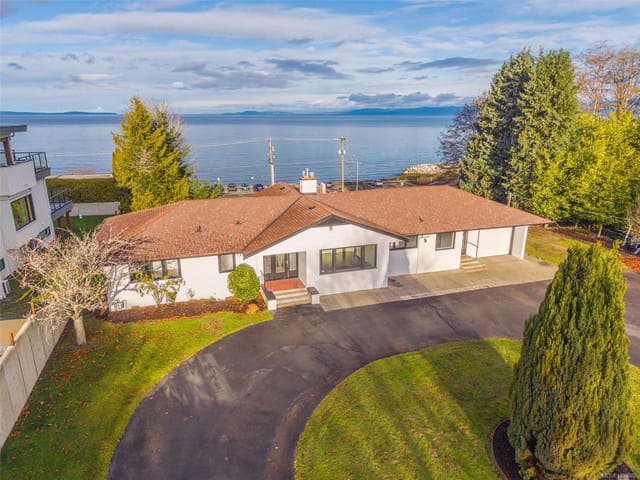 House for sale in Qualicum Beach, 441 Memorial Ave, 1030602 | Realtylink.org