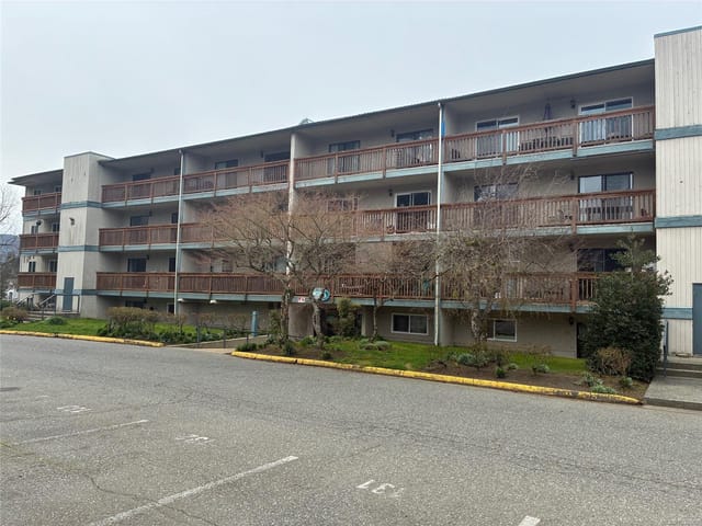 Apartment for sale in Nanaimo, 406 4724 Uplands Dr, 1030608 | Realtylink.org