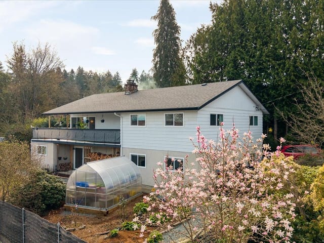 House for sale in Saltair, 11041 Chemainus Rd, 1030658 | Realtylink.org