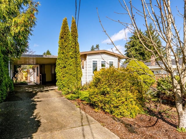 Manufactured Home for sale in Courtenay, 2074 6th E St, 1030797 | Realtylink.org