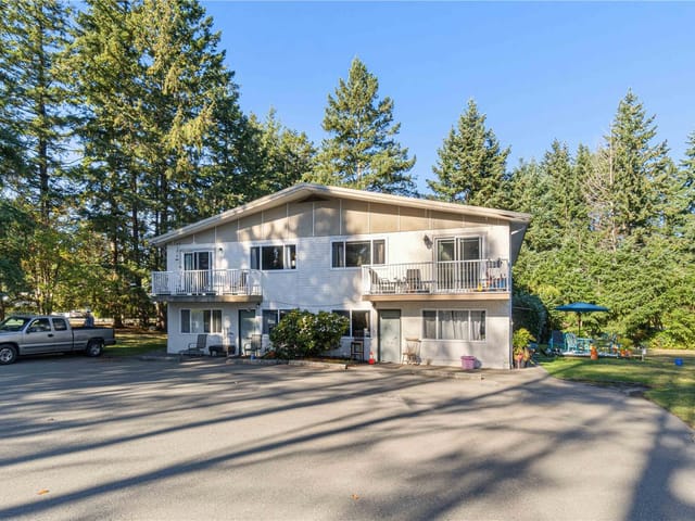 Fourplex for sale in Nanaimo, 5430/5432 Bergen Op Zoom Dr, 1031123 | Realtylink.org