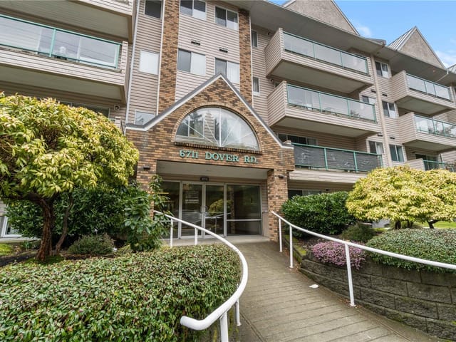 Apartment for sale in Nanaimo, 130 6711 Dover Rd, 1031285 | Realtylink.org
