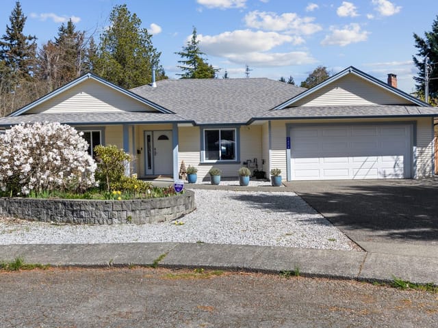 House for sale in Comox, 1474 Ridgemount Dr, 1031427 | Realtylink.org