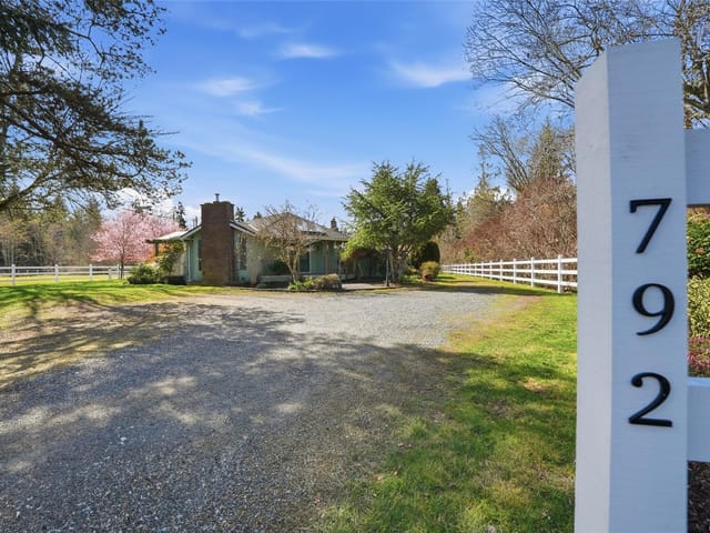 House for sale in Qualicum Beach, 792 Bennett Rd, 1031488 | Realtylink.org