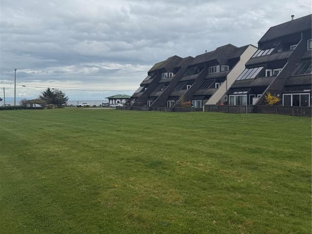 Townhouse for sale in Campbell River, 203 2740 Island S Hwy, 1031981 | Realtylink.org