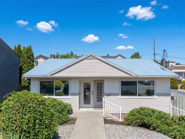 Commercial property for sale in Parksville, 145 Hirst Ave, 1032011 | Realtylink.org