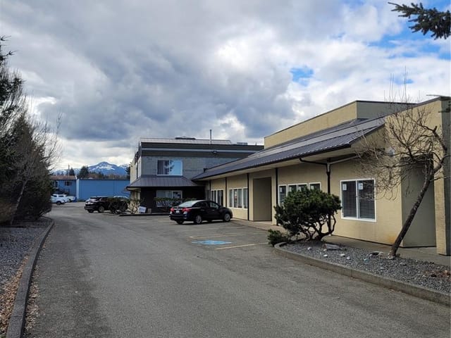 Office for lease in Courtenay, B 2435 Mansfield Dr, 1032098 | Realtylink.org