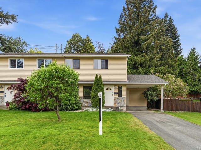 1/2 Duplex for sale in Nanaimo, 2631 Labieux Rd, 1032324 | Realtylink.org