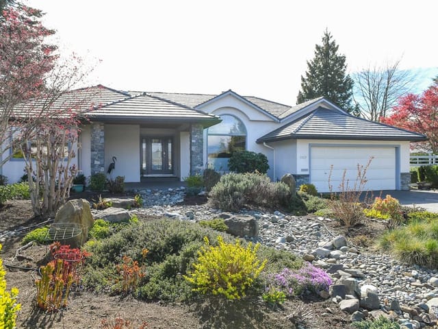 House for sale in Comox, 1513 Juniper Pl, 1032482 | Realtylink.org