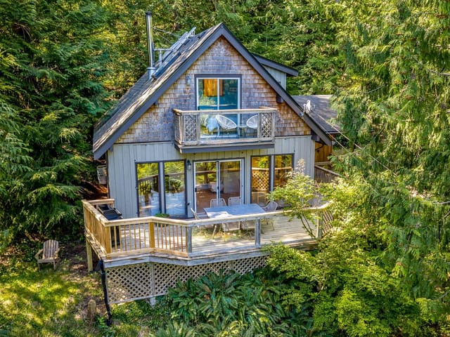 House for sale in Cortes Island, 833 Austin Dr, 1033035 | Realtylink.org