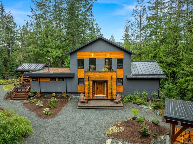 House for sale in Quadra Island, 2640 Conville Bay Rd, 1033203 | Realtylink.org