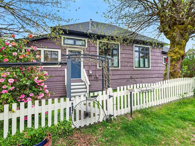 House for sale in Cumberland, 2738 Derwent Ave, 1033307 | Realtylink.org