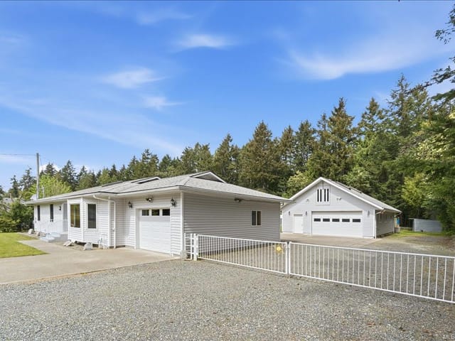 House for sale in Lantzville, 7080 Blackjack Dr, 1033378 | Realtylink.org