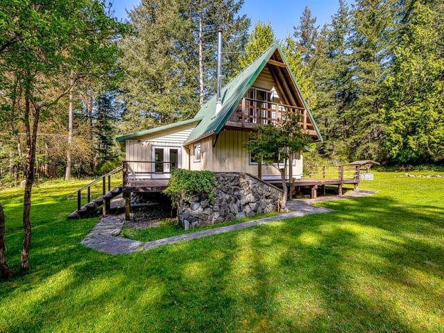 House for sale in Cortes Island, 1315 Bartholomew Rd, 1033556 | Realtylink.org